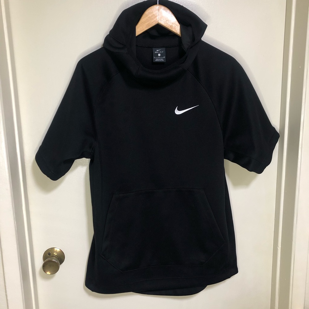 Nike Dri-Fit Short Sleeve Black Sweatshirt Hoodie Athletic Style
